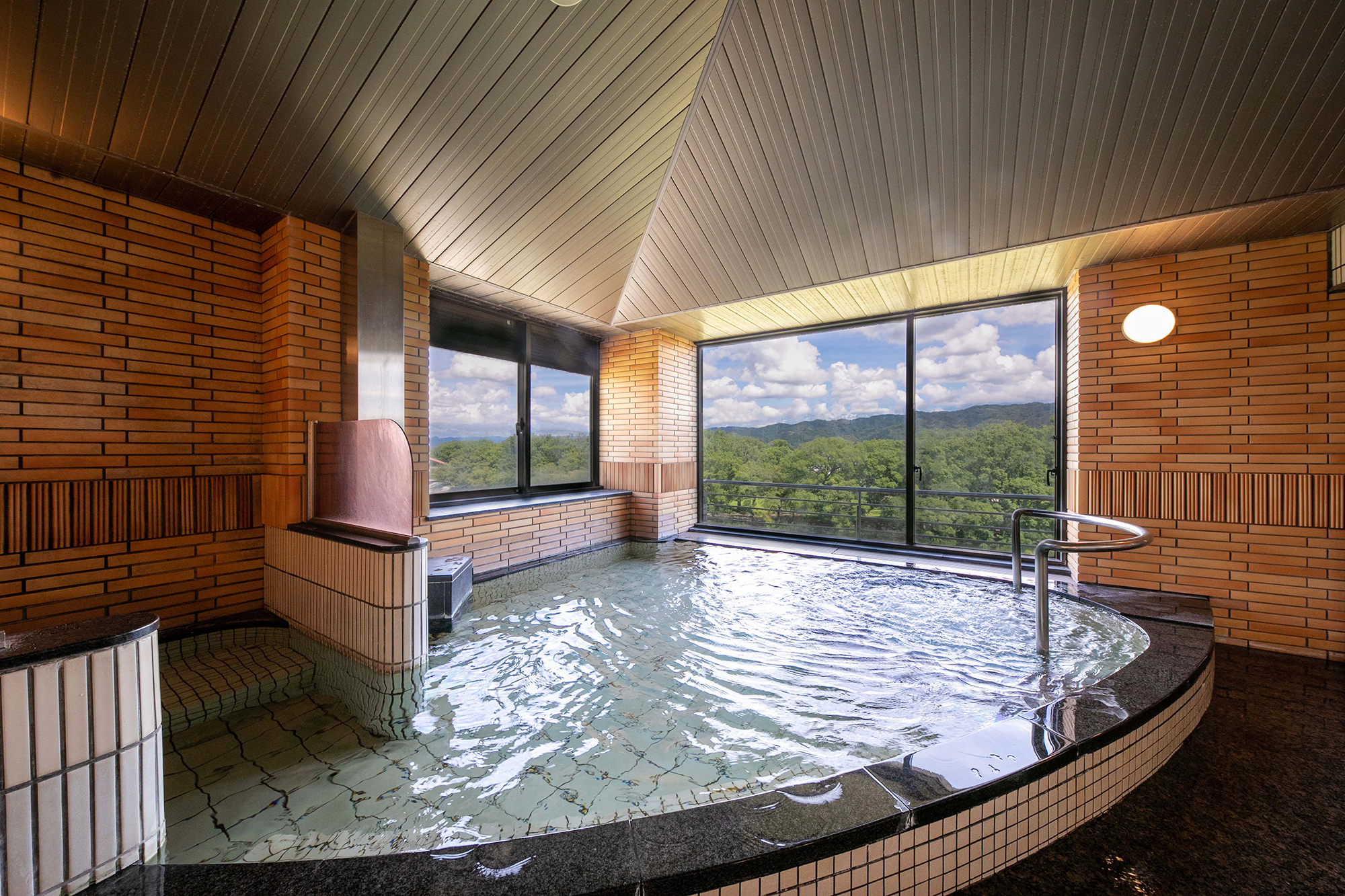 日帰り湯のお客様へ 【公式】筑後船小屋公園の宿 福岡県筑後市清流矢部川のほとり壮大な筑後広域公園の中にある宿